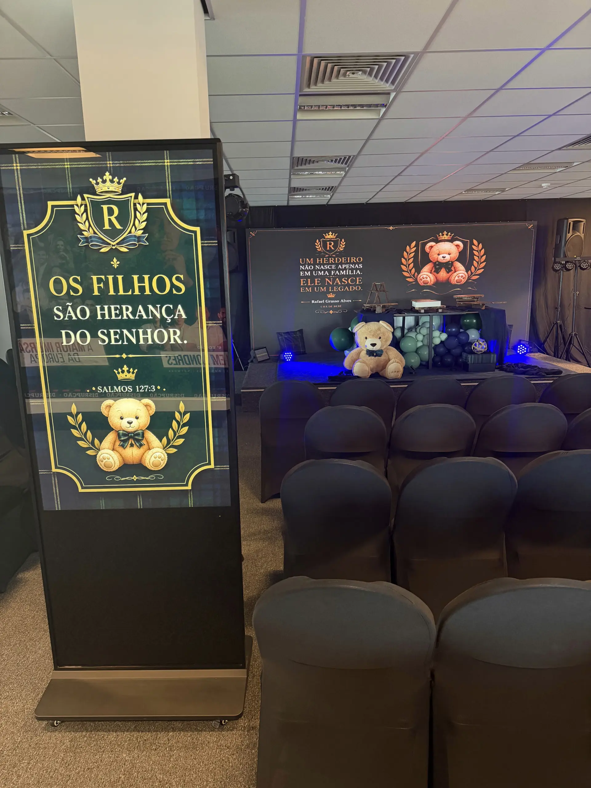 wimbledon-venue-hire-led-display-intimate-private-event-setup